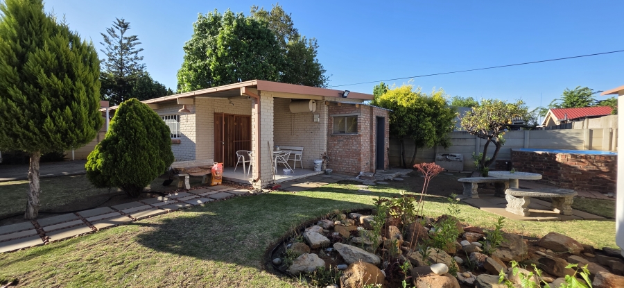 3 Bedroom Property for Sale in Naudeville Free State